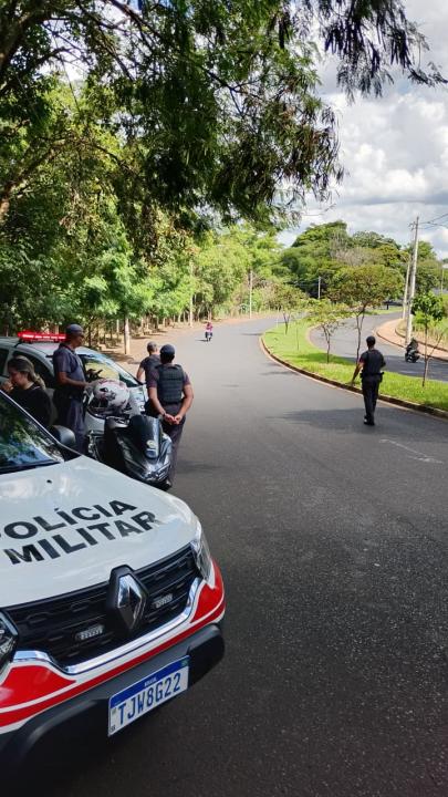 Foto 3 de 8 — Operação da PM flagra tráfico de drogas e motos irregulares em Araraquara